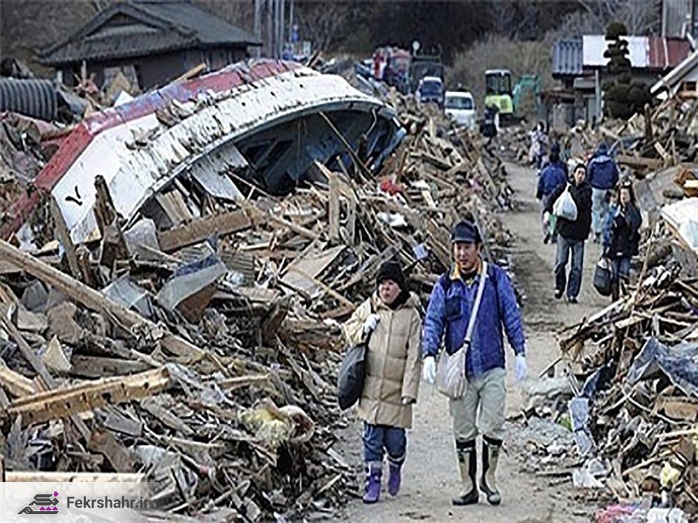 ببینید/ چند ویدیو از زلزله مهیب ۷.۴ ریشتری در ژاپن، سونامی و خرابی های بعد از زلزله + عکس