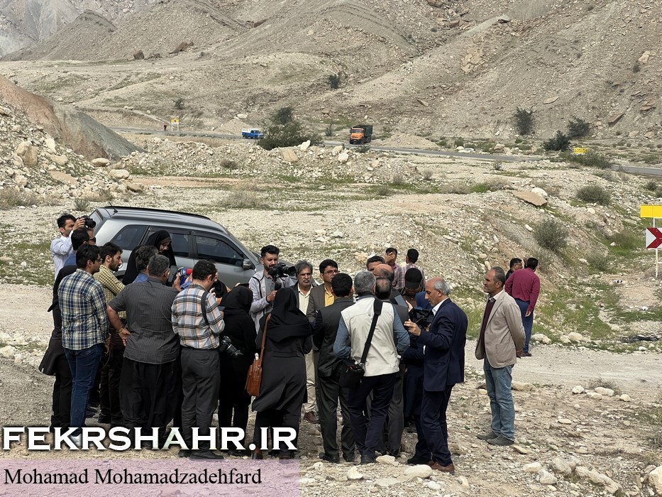 خلاصه ای از بازدید پروژه‌های راهداری در دشتستان/ ۱۰ نقطه حادثه خیز در محور‌های مواصلاتی استان رفع خطر می‌شود + تصاویر «فکرشهر»
