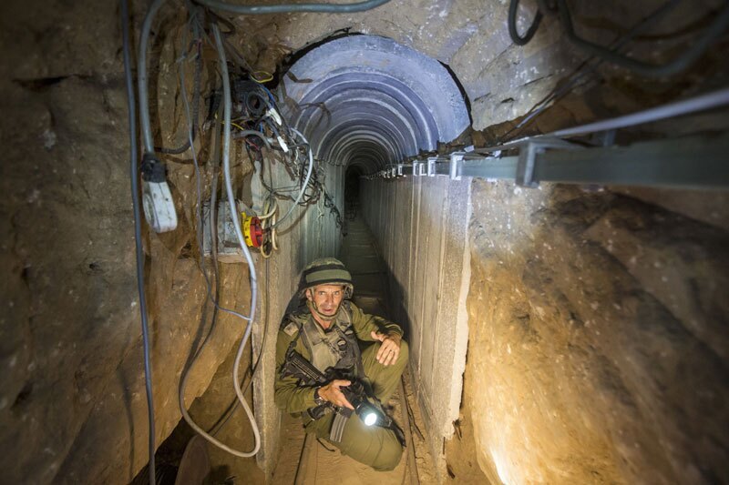 میدل ایست آی: اسراییل می‌خواهد تونل‌های زیرزمینی حماس را با گاز اعصاب پر کند